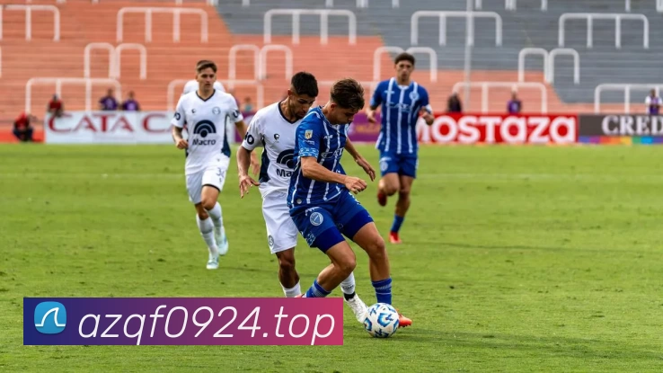 凯恩压哨救主！造点后点球绝平，77场轰80球，再创德甲纪录